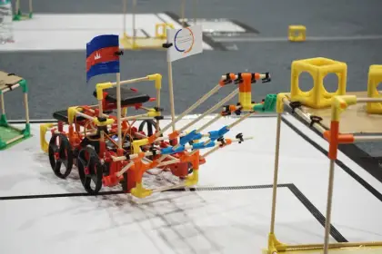 A Cambodian team's build on the competition course