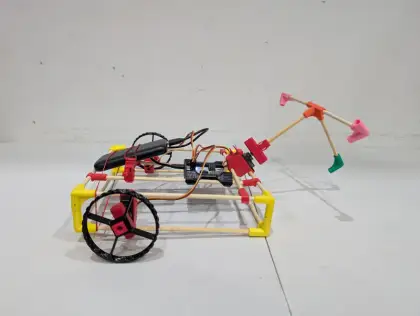 The spiky cart with its red flag raised